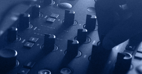Native Instruments Traktor MX2 : pour un mix précis et créatif