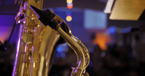 Le bec du saxophone : en quelle matière le choisir ?