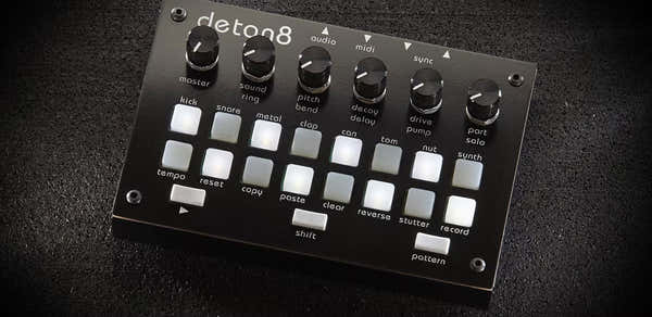 Twisted Electrons deton8