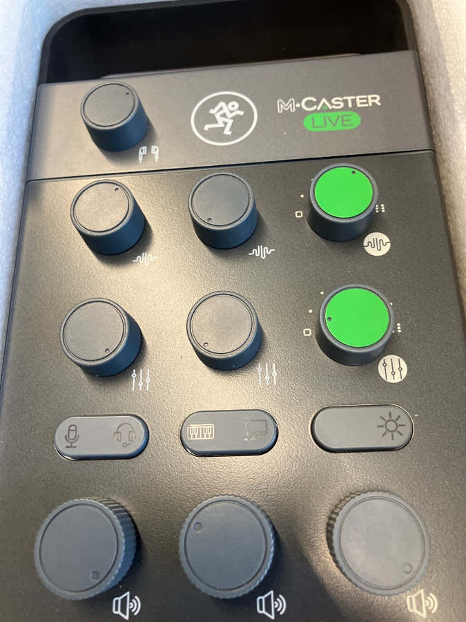 M Caster Live - Stock B