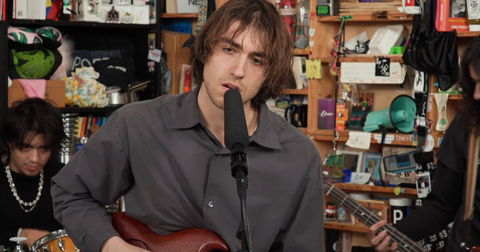 Geese au Tiny Desk : le groupe rock le plus bouillonnant de 2026 livre une prestation magistrale