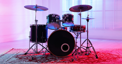 Drums leren: 5 makkelijke nummers om te spelen