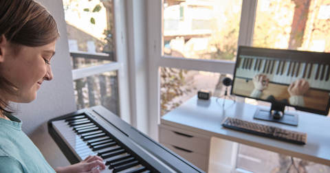 Piano leren spelen zonder leraar: zo pak je het aan