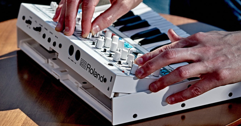 Roland presenteert de n/vision: een ultra compacte wavetable-synth