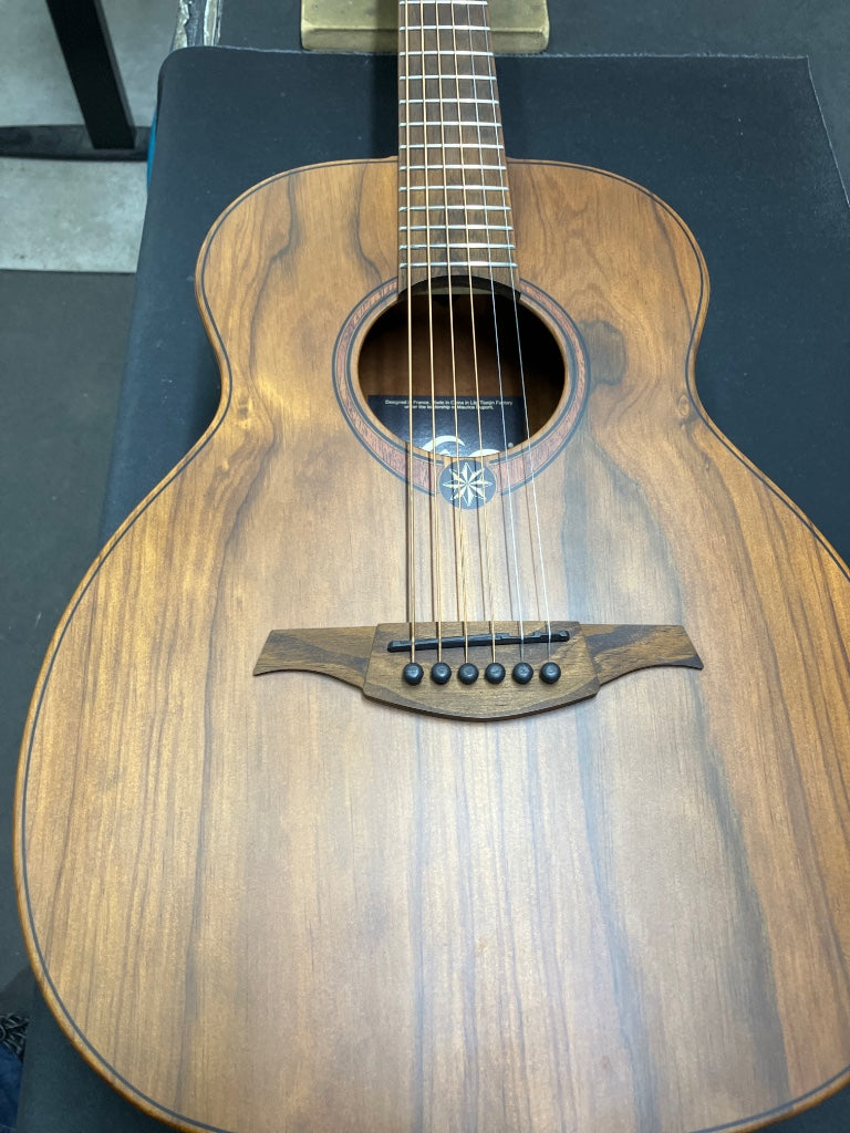 Travel Pale Brankowood Sauvage - Stock B
