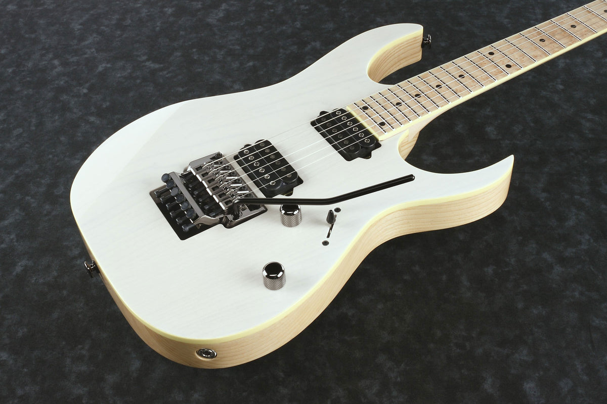 RG652AHM-AWD Antiekwit blond Prestige