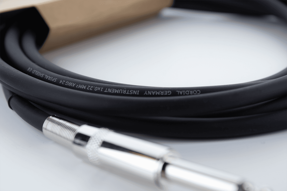 GUITAR CABLE 1.5 M JACK STRAIGHT/COILED