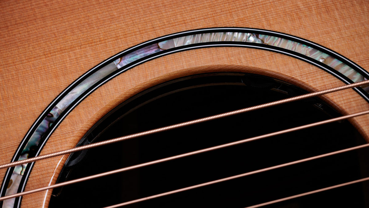 714ce Next Generation Natural Grand Auditorium