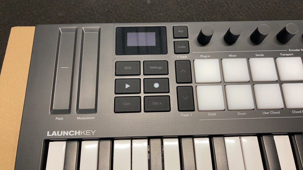 Launchkey Mini 25 MK4 - Stock B