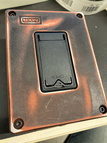 PEDALS OF SIGNATURE EFFECTS SLASH OCTAVE FUZZ - B Stock
