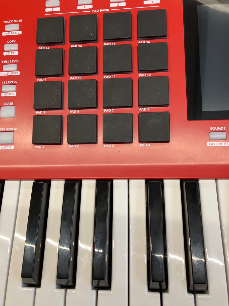 MPC Key 37 - Stock B