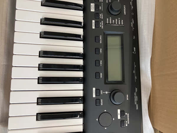 Korg KROSS2 61 Touches - Stock B