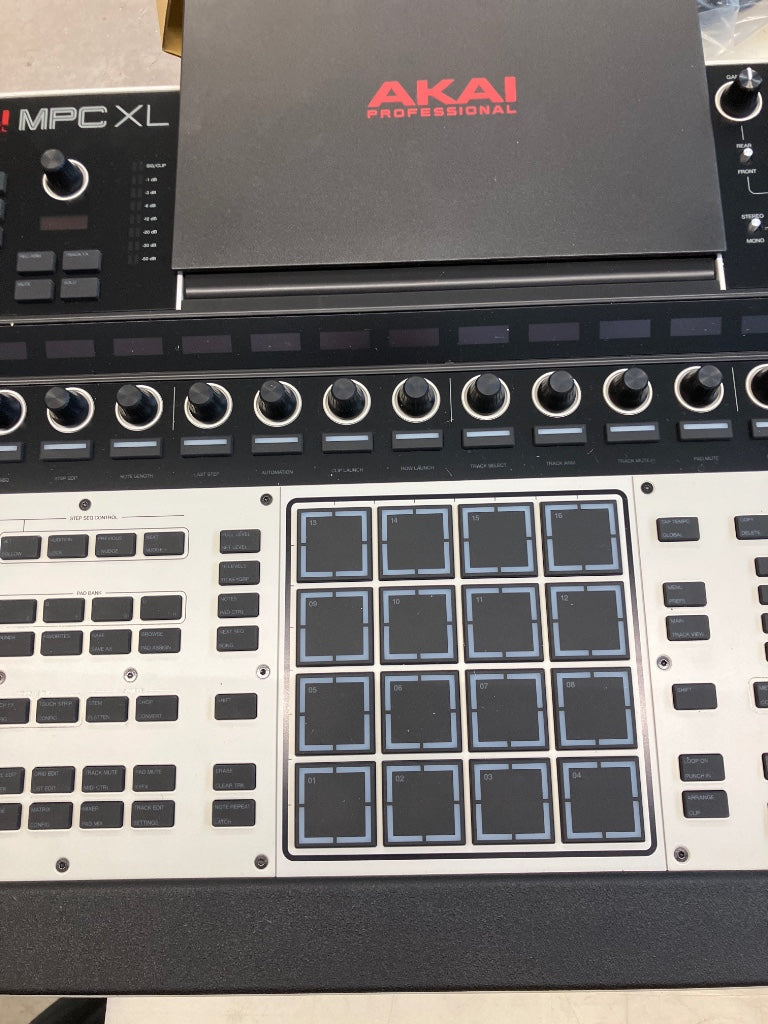 MPC-XL - Stock B