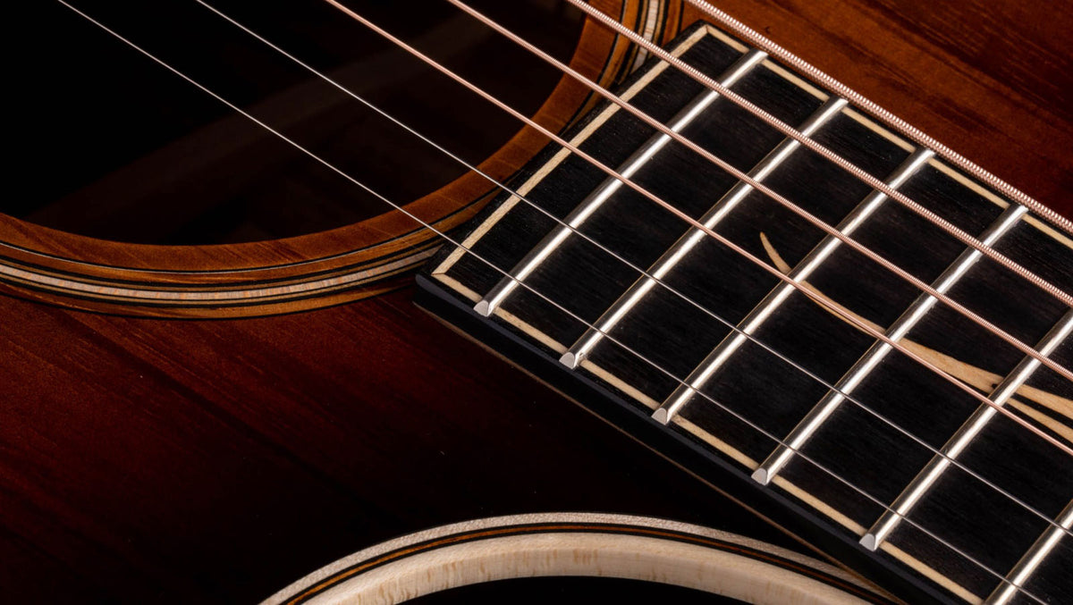 K24ce Hawaiiaans koa bovenblad Geschaduwd Edgeburst Grand Auditorium