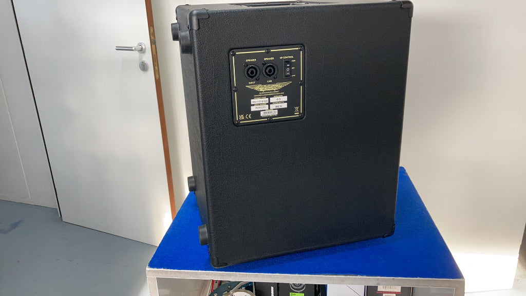 Rootmaster 1X12 300W 8ohms - Stock B