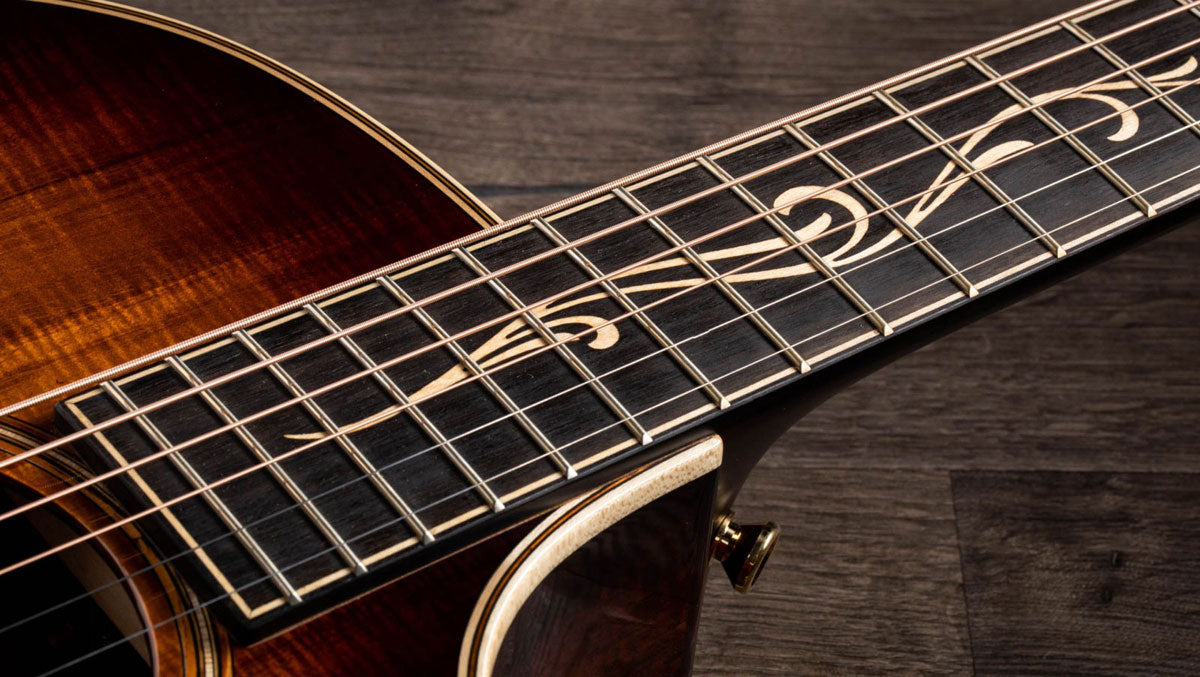 K24ce Hawaiiaans koa bovenblad Geschaduwd Edgeburst Grand Auditorium