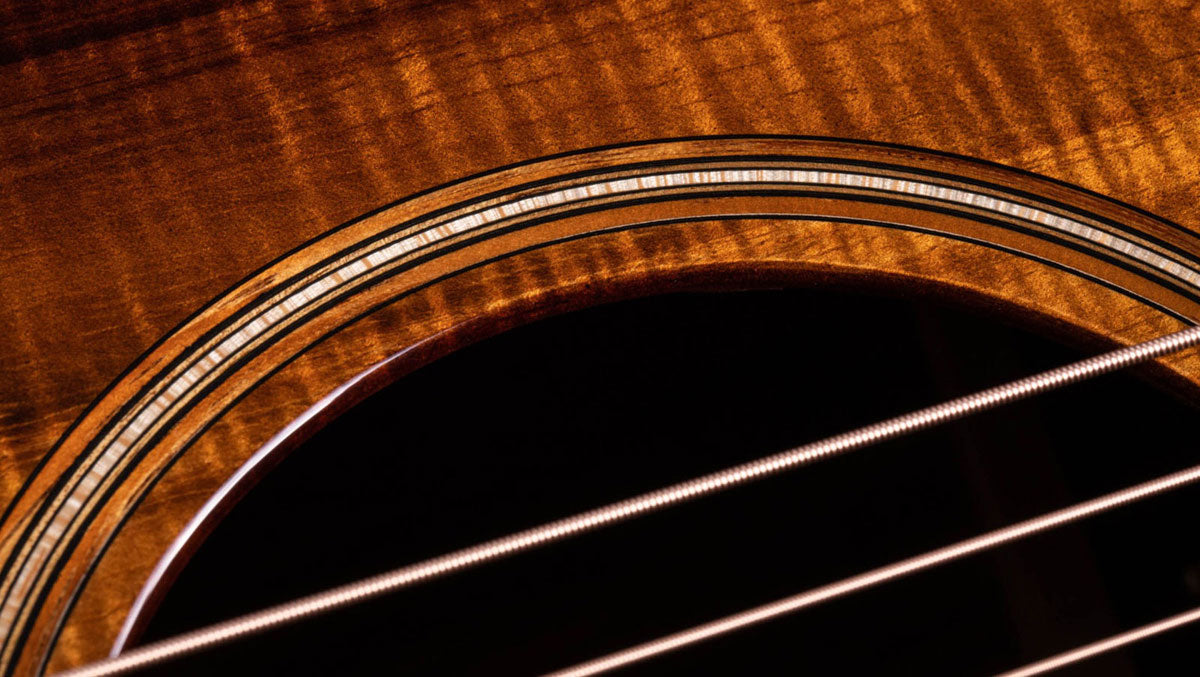 K24ce Hawaiiaans koa bovenblad Geschaduwd Edgeburst Grand Auditorium