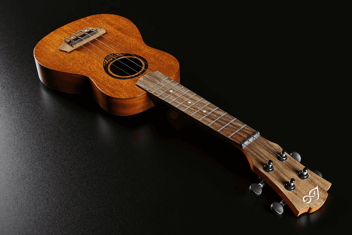 Tiki Baby TKU110S Ukulele Soprano Slim Arched Back