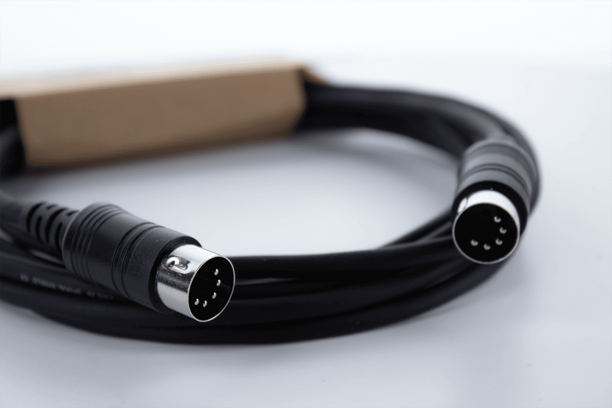 Câble Midi 1,5 M