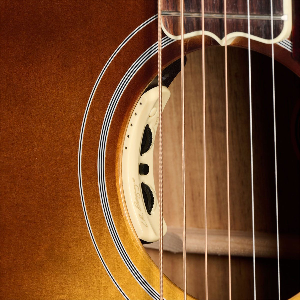 SJ-200 Elegant Koa Honingburst Modern