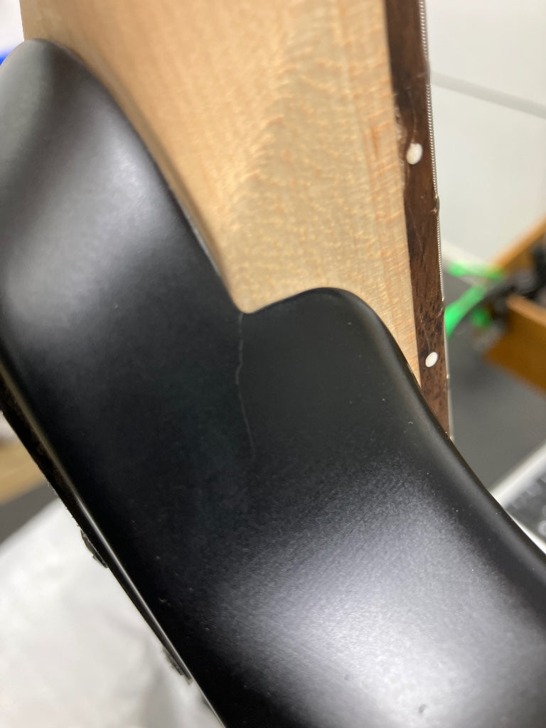 Stingray Guitar Stealth Black Stock B