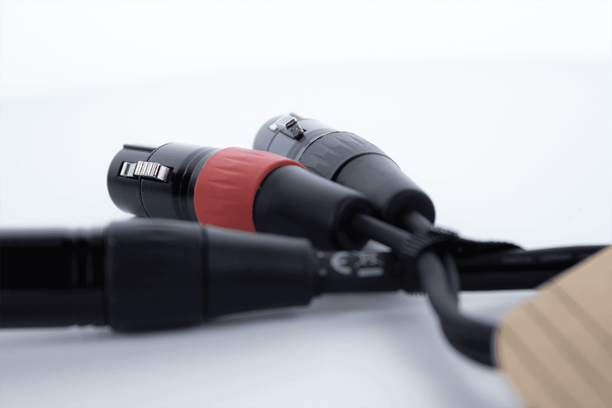 Câble Y Bretelle XLR Mâle / 2 XLR Femelle 30 CM