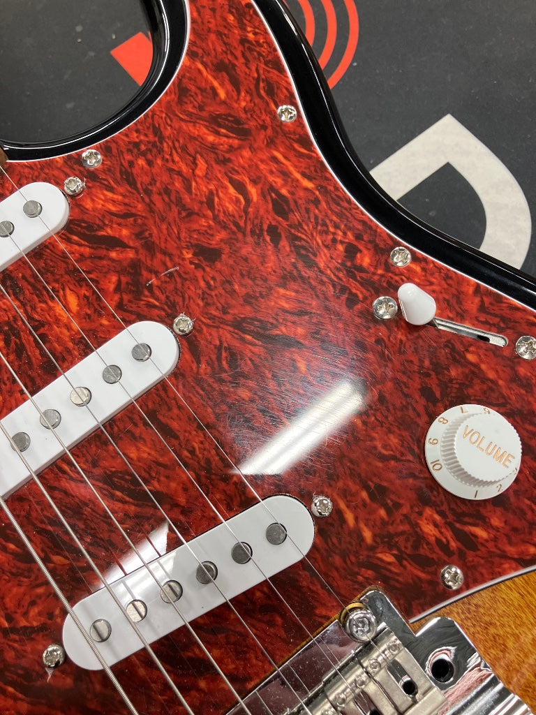 Cutlass CT50 SSS Vintage Sunburst - Stock B