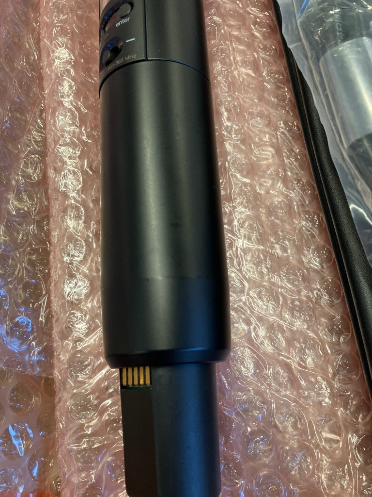 Système complet double SLX-D main Beta58 - 823-832/863-865 MHz - Stock B