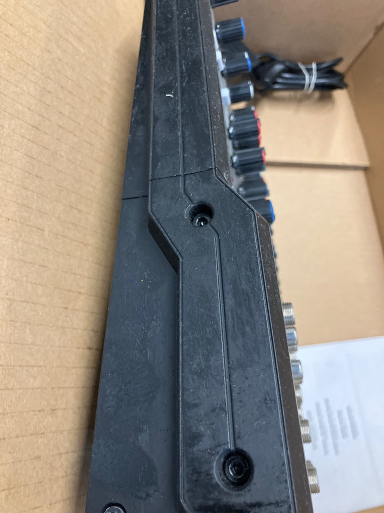 MM8USBFX - Stock B