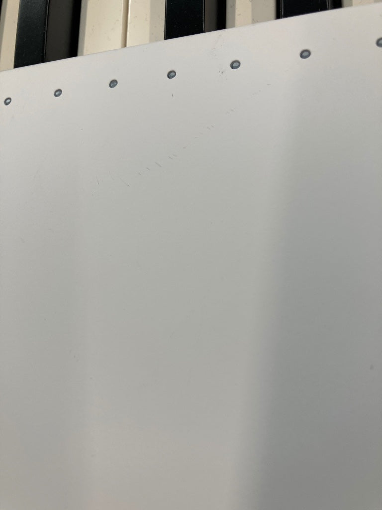 ASTROLAB 88 WHITE - B Stock