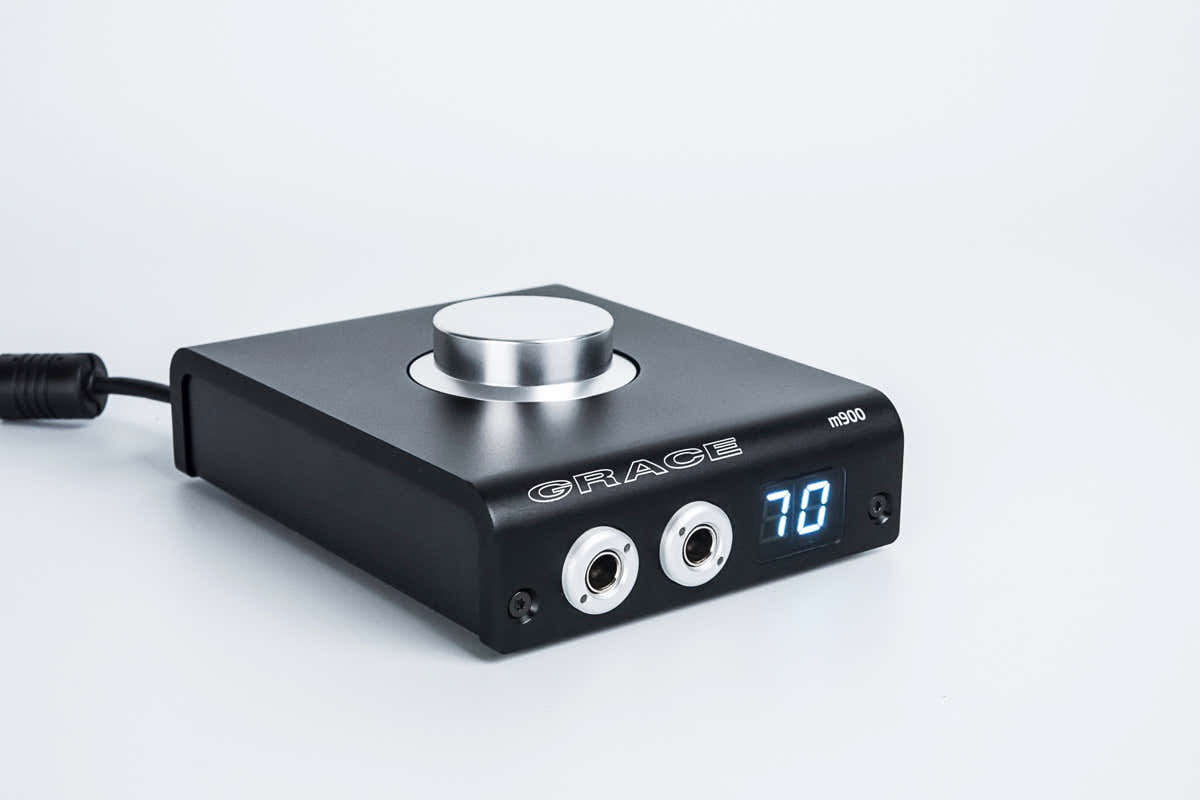 M900