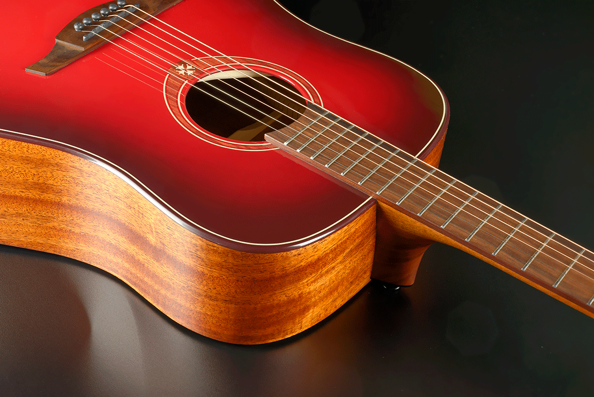 Tramontane Special T-Red-D Dreadnought Rood Burst