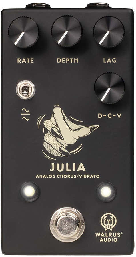 Julia V2 (Black) - Chorus