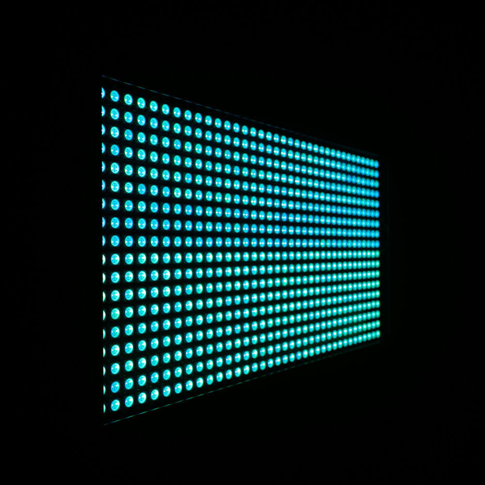 THUNDER WASH 600 RGB - 3 IN 1 PROJECTOR (STROBE BLINDER WASH) 648 LEDS 0,2 W RGB