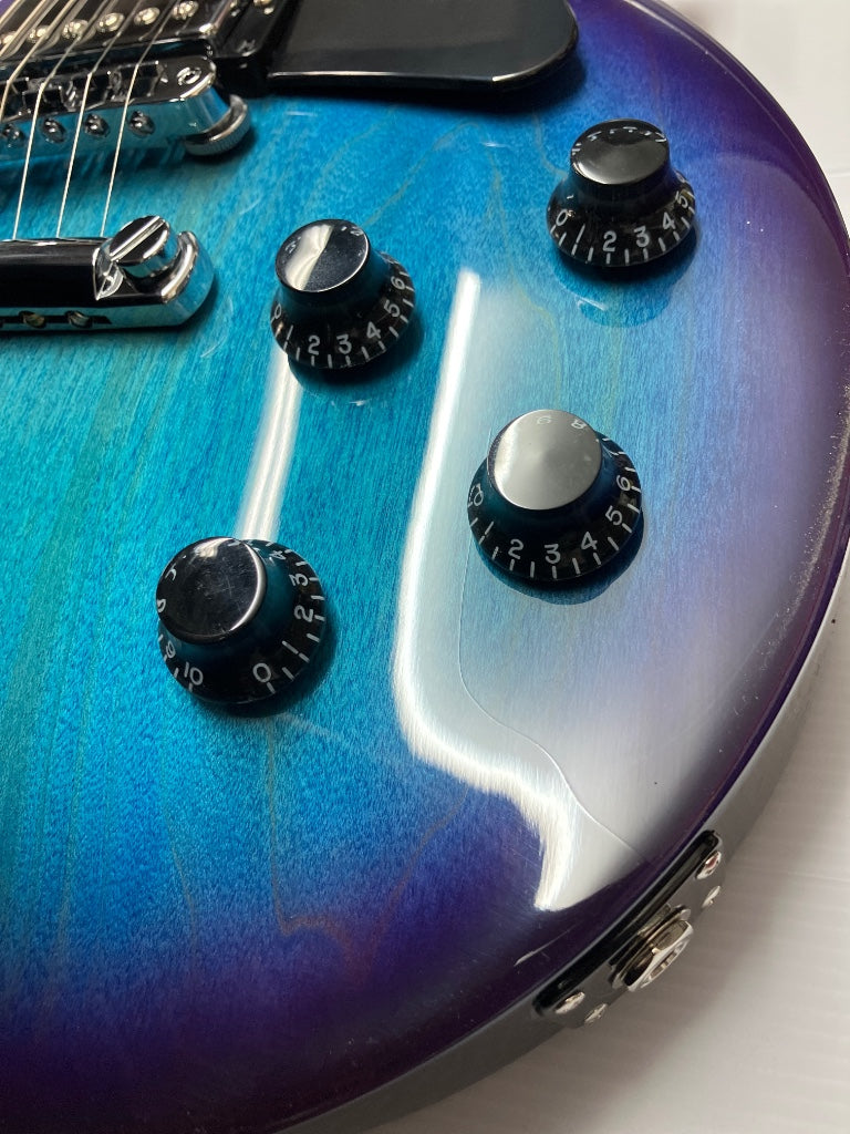 Les Paul Studio Blueberry Burst Black Trim Stock B