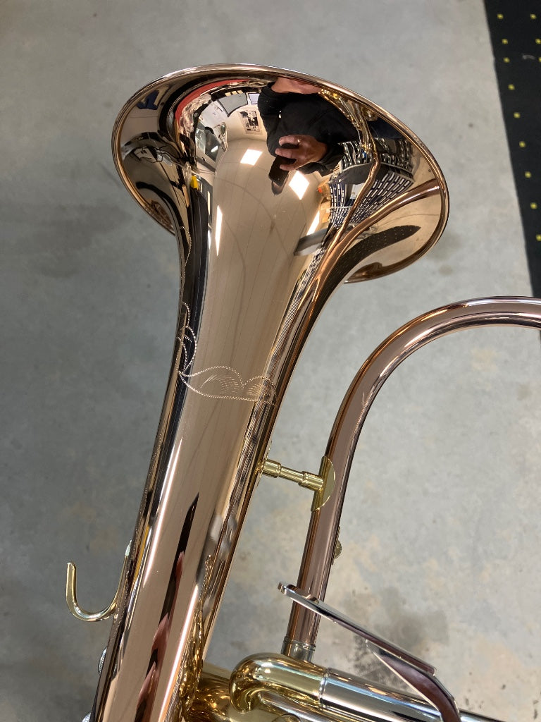 BU600 - Bes gelakt - B-stock