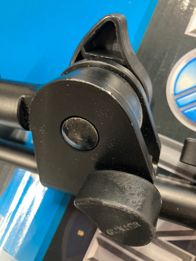 A514 Black Stand - Stock B