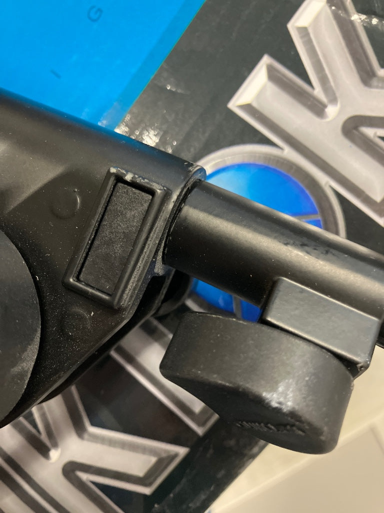 A514 Black Stand - Stock B