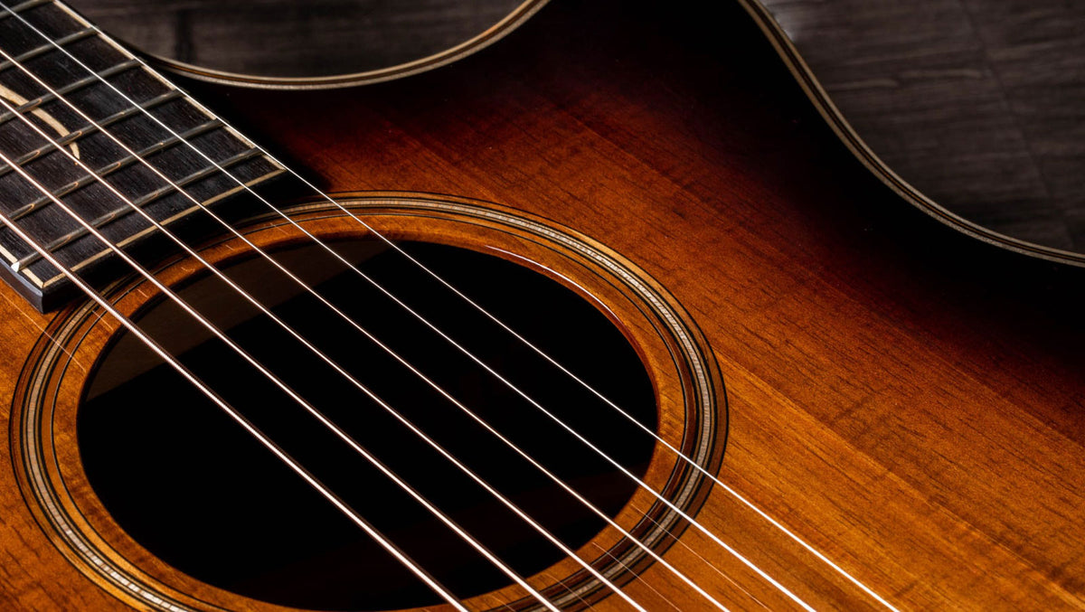 K24ce Hawaiiaans koa bovenblad Geschaduwd Edgeburst Grand Auditorium